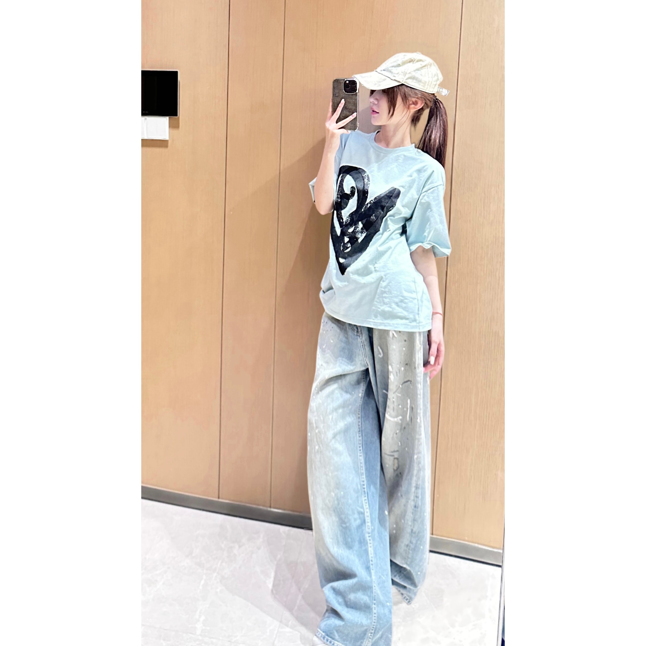 IS LULU | 甜美设计感爱心涂鸦圆领宽松短袖