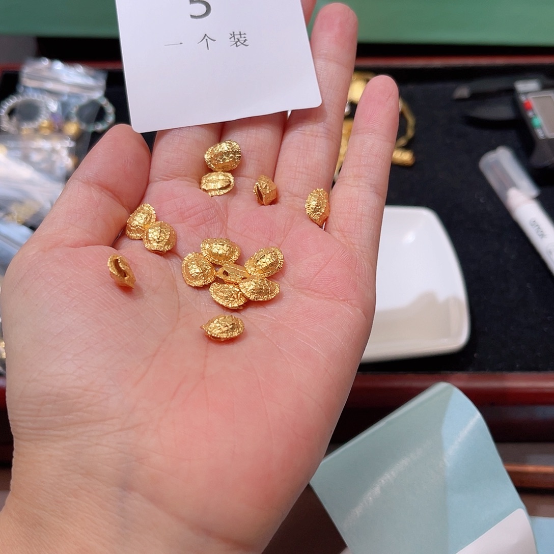 925银5 。           