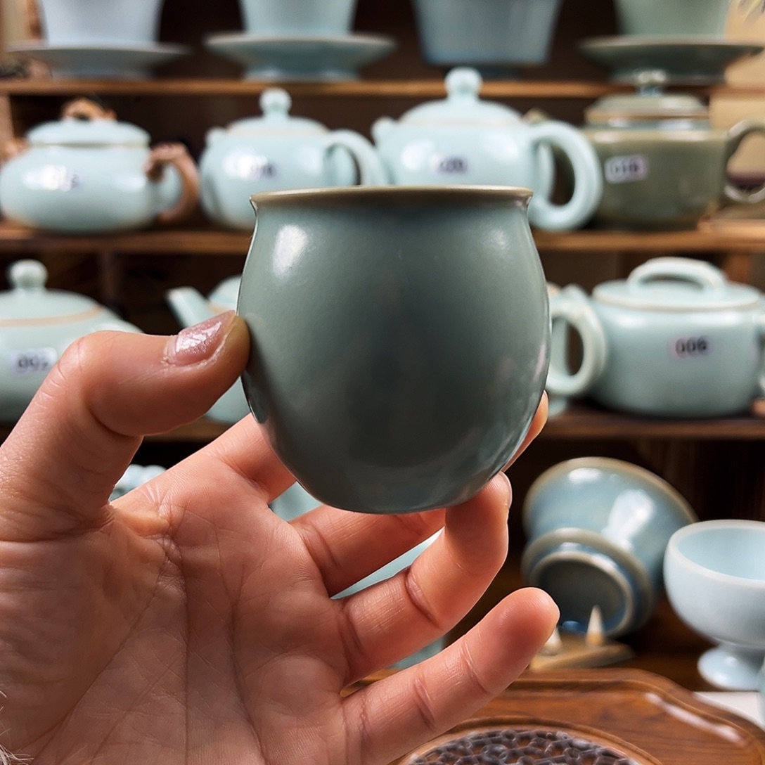 仿古青绿釉水岗杯手工