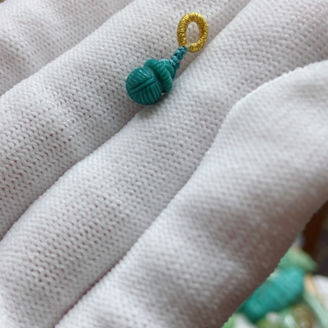 绿松石珠子未镶嵌