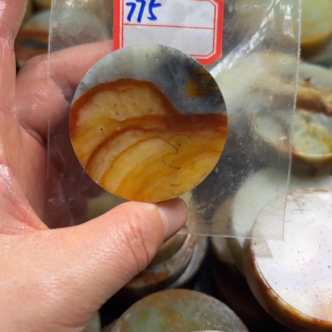 ꧁***꧂蛇纹石玉未镶嵌珠宝半成品