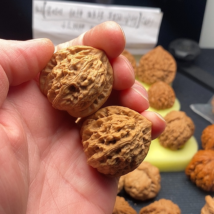 把件文玩核桃闪电36