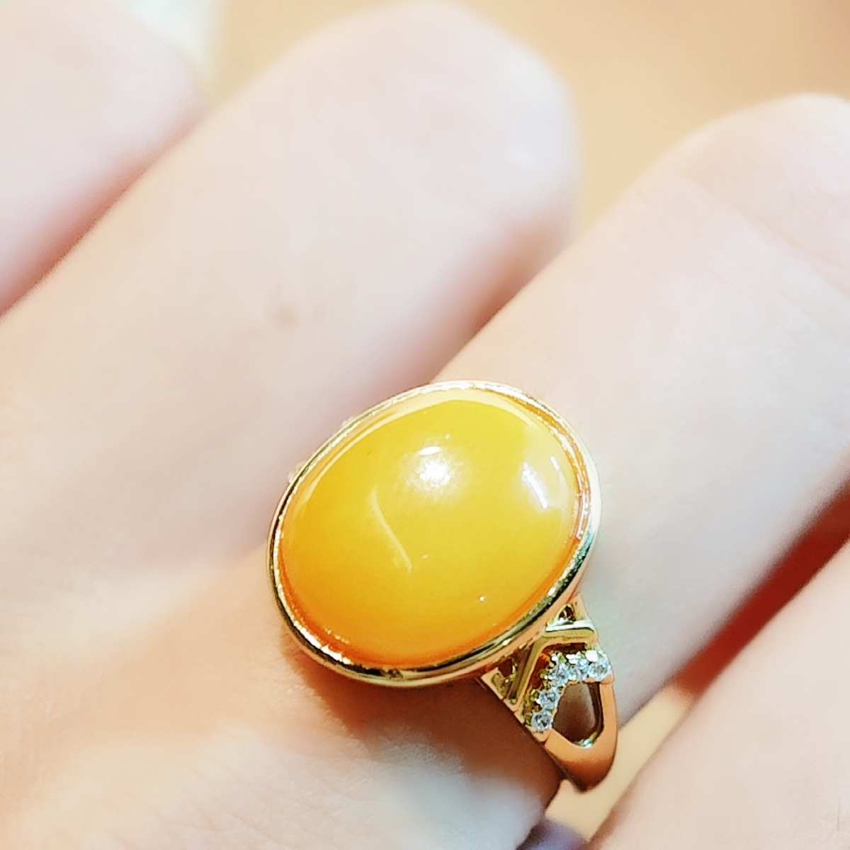 S925银镀金箭头蜜蜡戒指