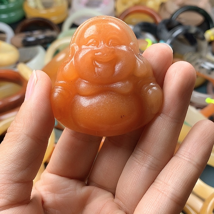 未镶嵌石英质玉（黄龙玉）手镯
