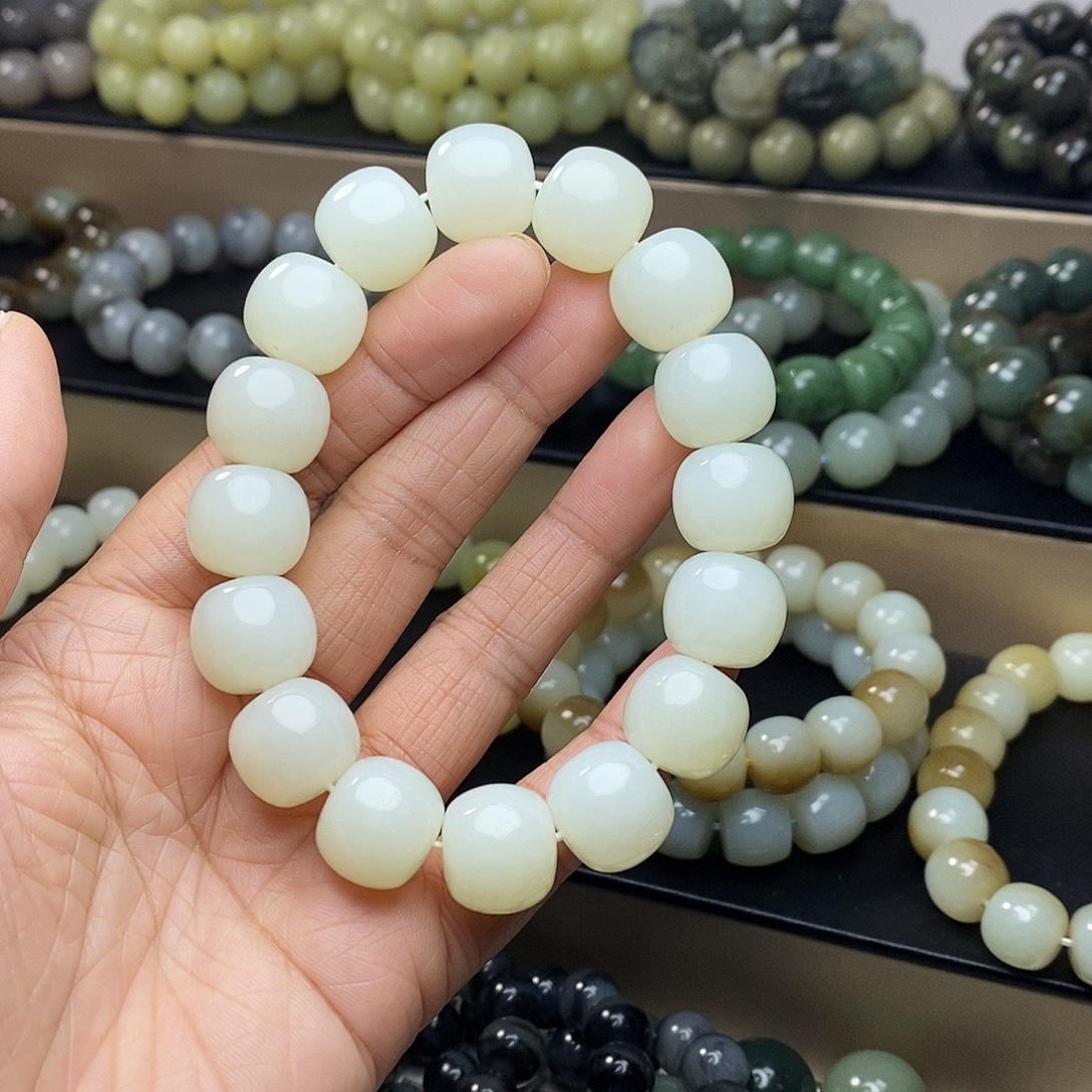 和田玉未镶嵌手链卡15