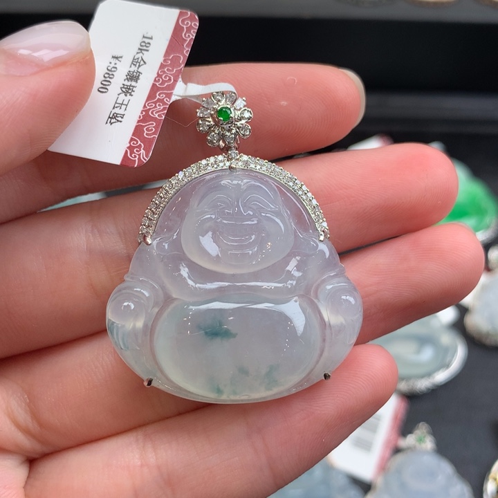 翡翠18K金镶嵌颈饰翡翠