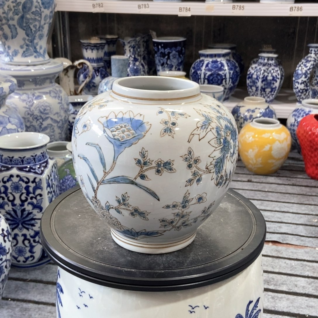 摆件花瓶手绘釉下彩轻微微瑕