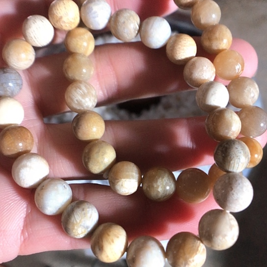 硅化玉吊坠未镶嵌爱****宝