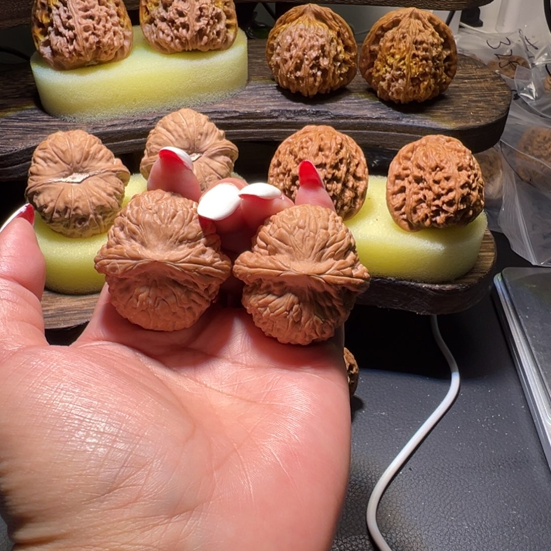 文玩核桃吊坠紫金锤38