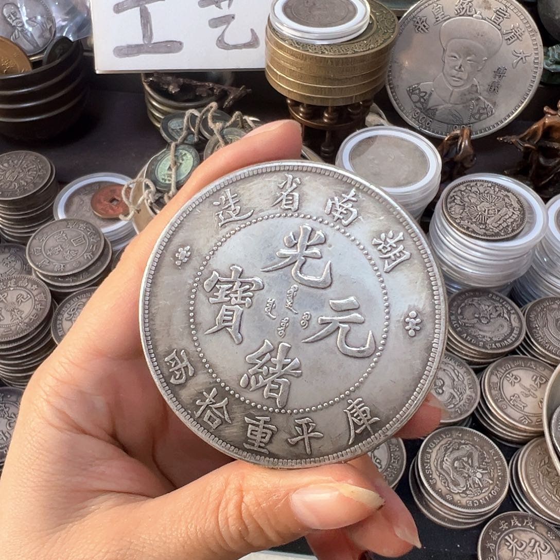 金属复古风格摆件