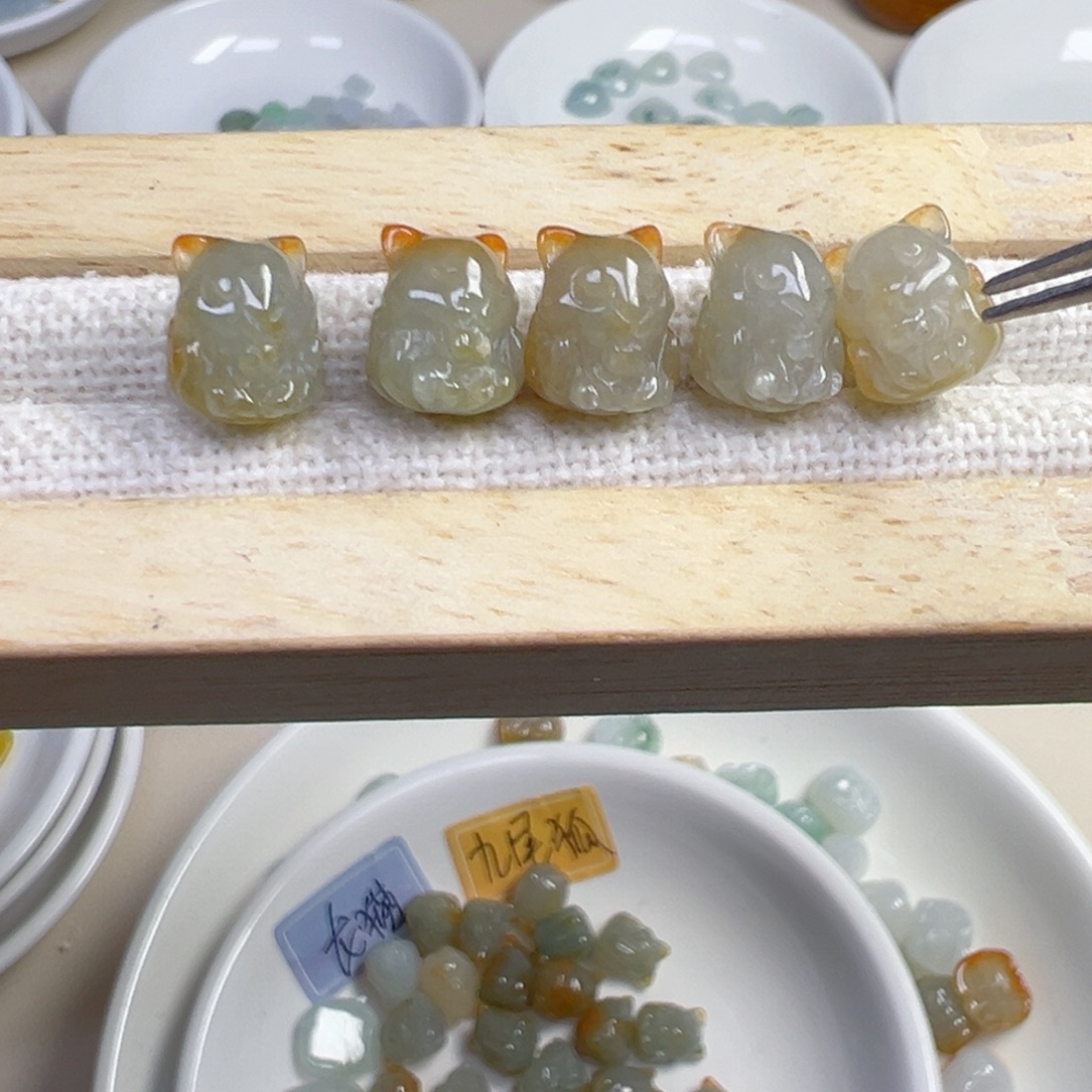 翡翠散珠九尾狐一个