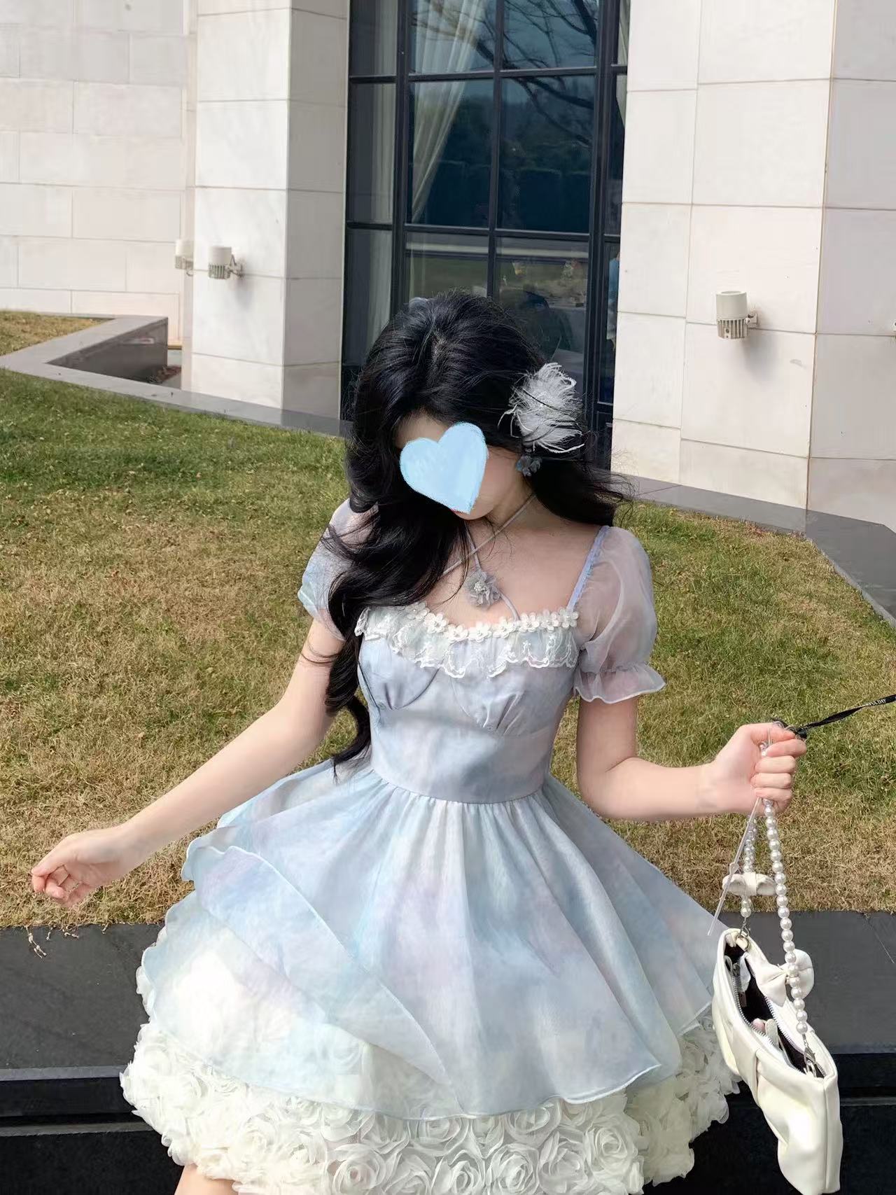 大码mm甜美梦幻欧根纱晕染蓝方领挂脖立体玫瑰摆蓬蓬连衣裙