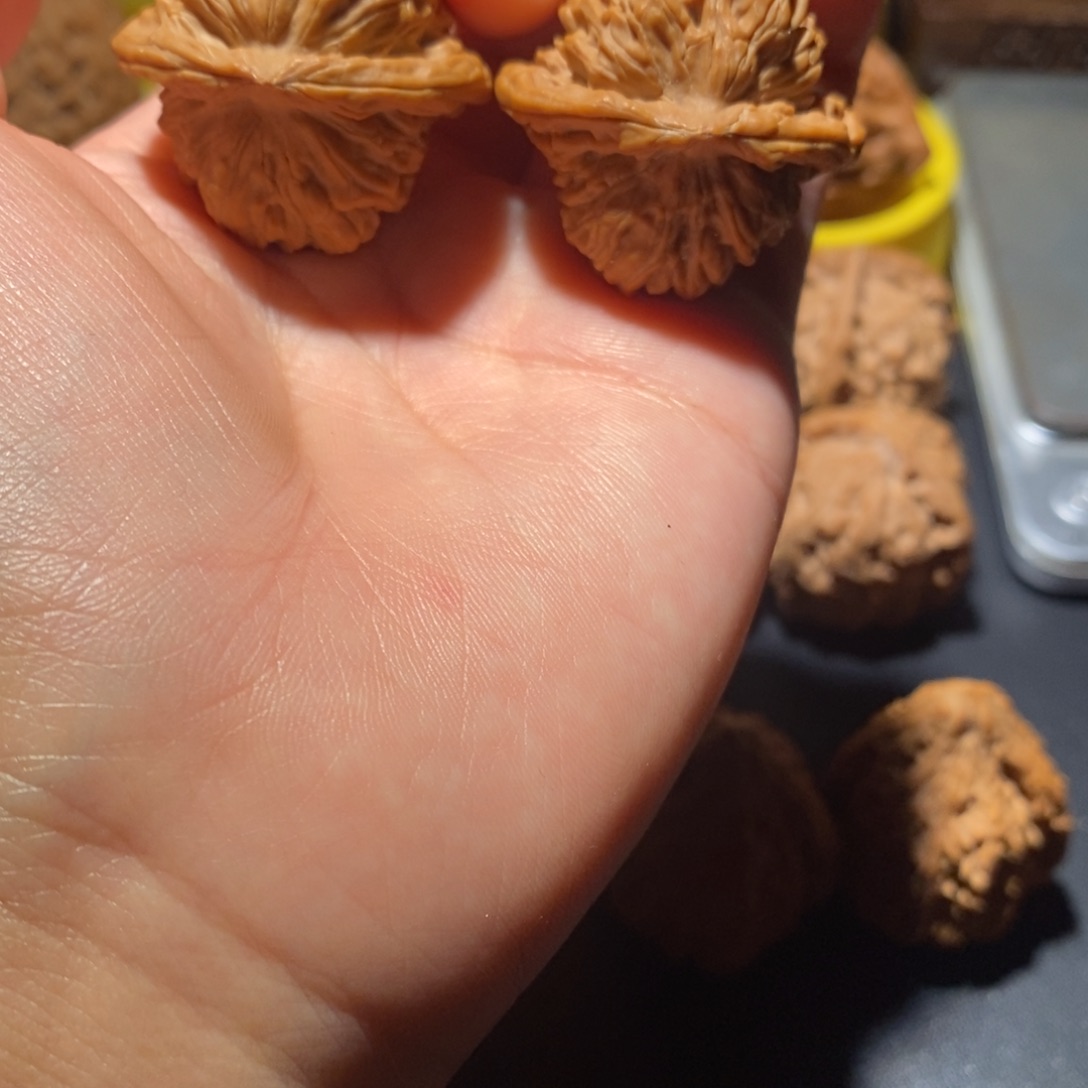 文玩核桃吊坠汉高楼