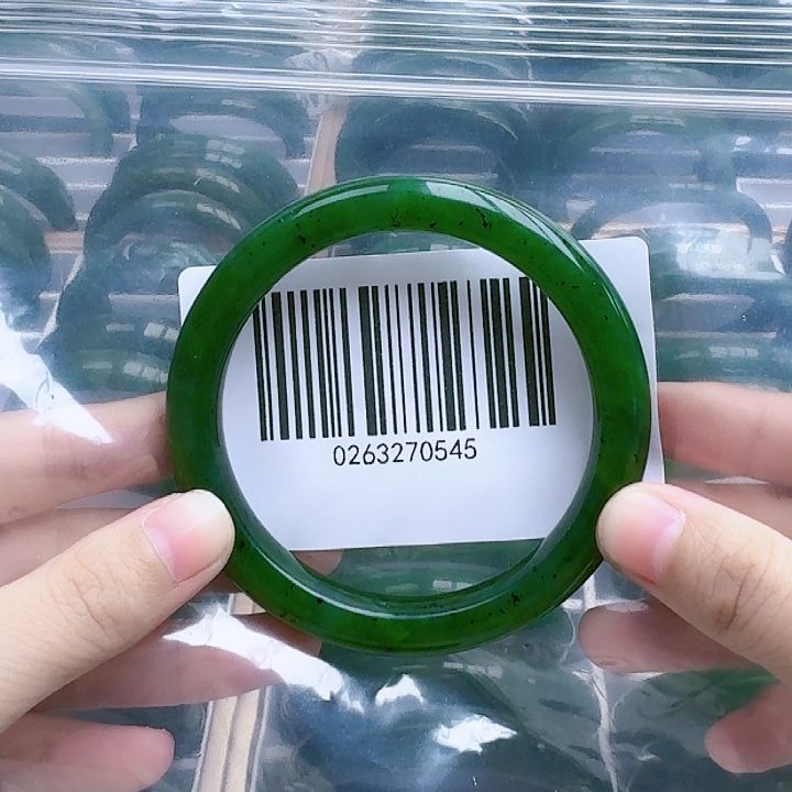 和田玉（碧玉）手镯未镶嵌61微瑕