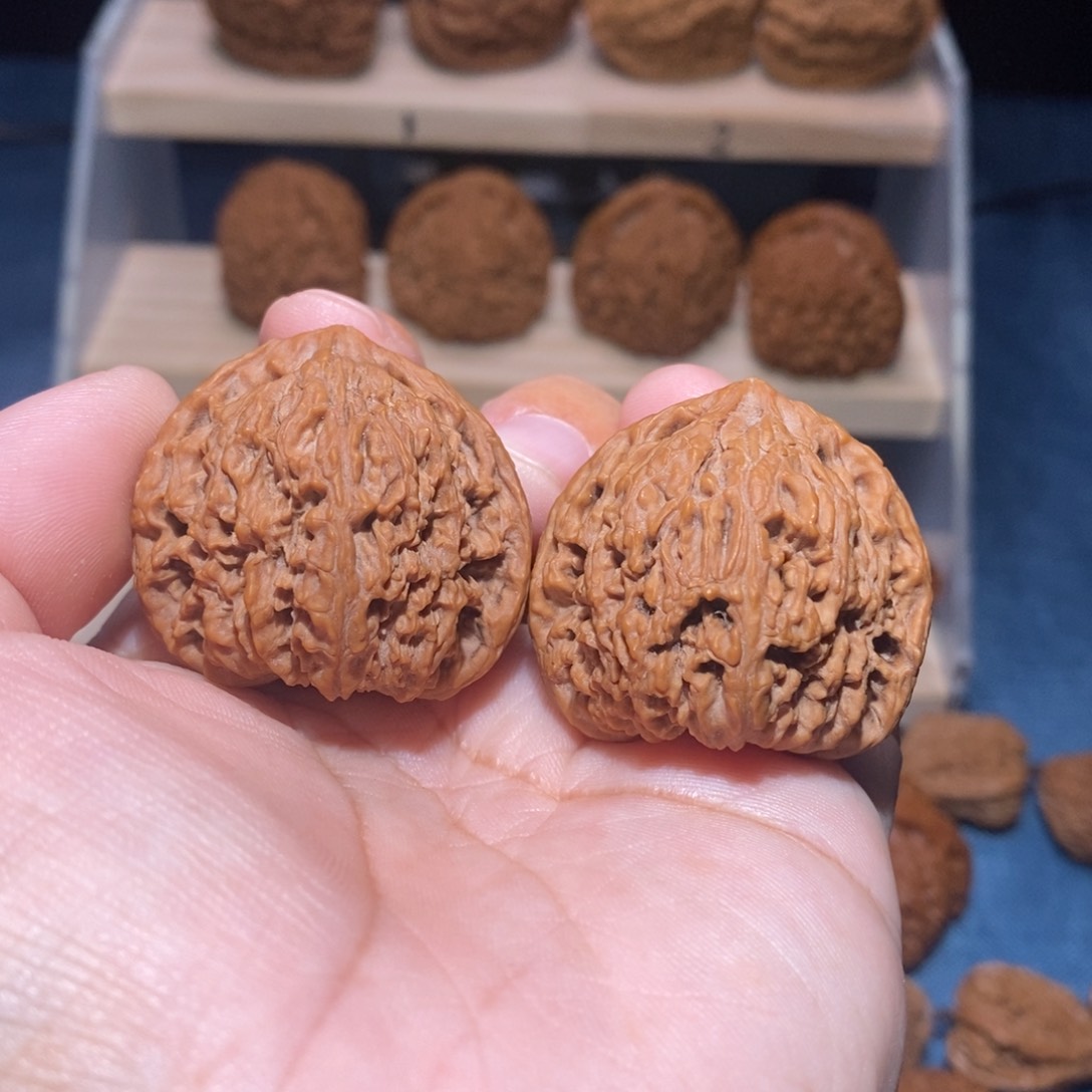 吊坠文玩核桃2012年全品涿鹿老树桃心麻团