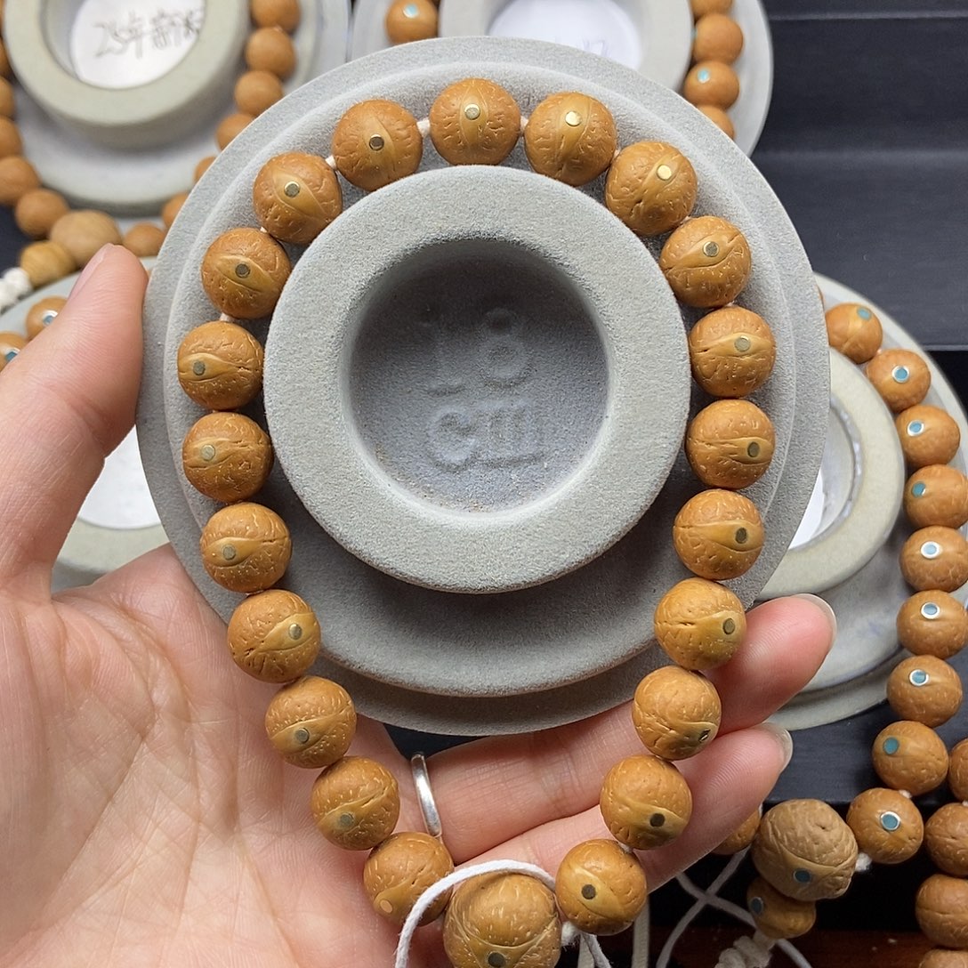 我***吖凤眼菩提手串12➕铜，25年籽