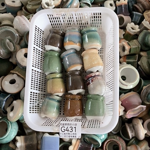 紫砂花盆431微瑕品口径3厘米左右口不圆