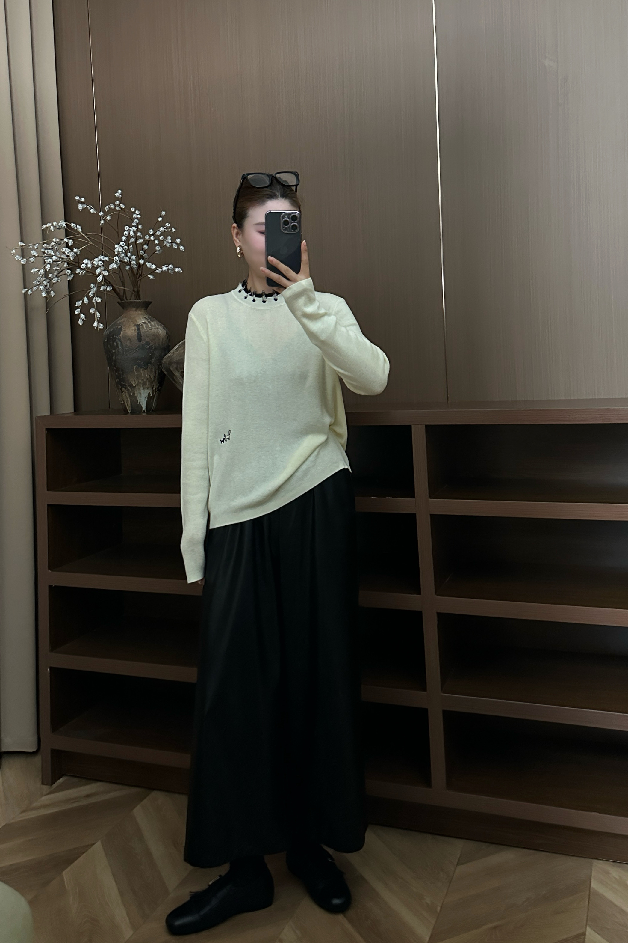 2025新款韩版秋季领口双层破边下摆刺绣设计女士针织打底圆领