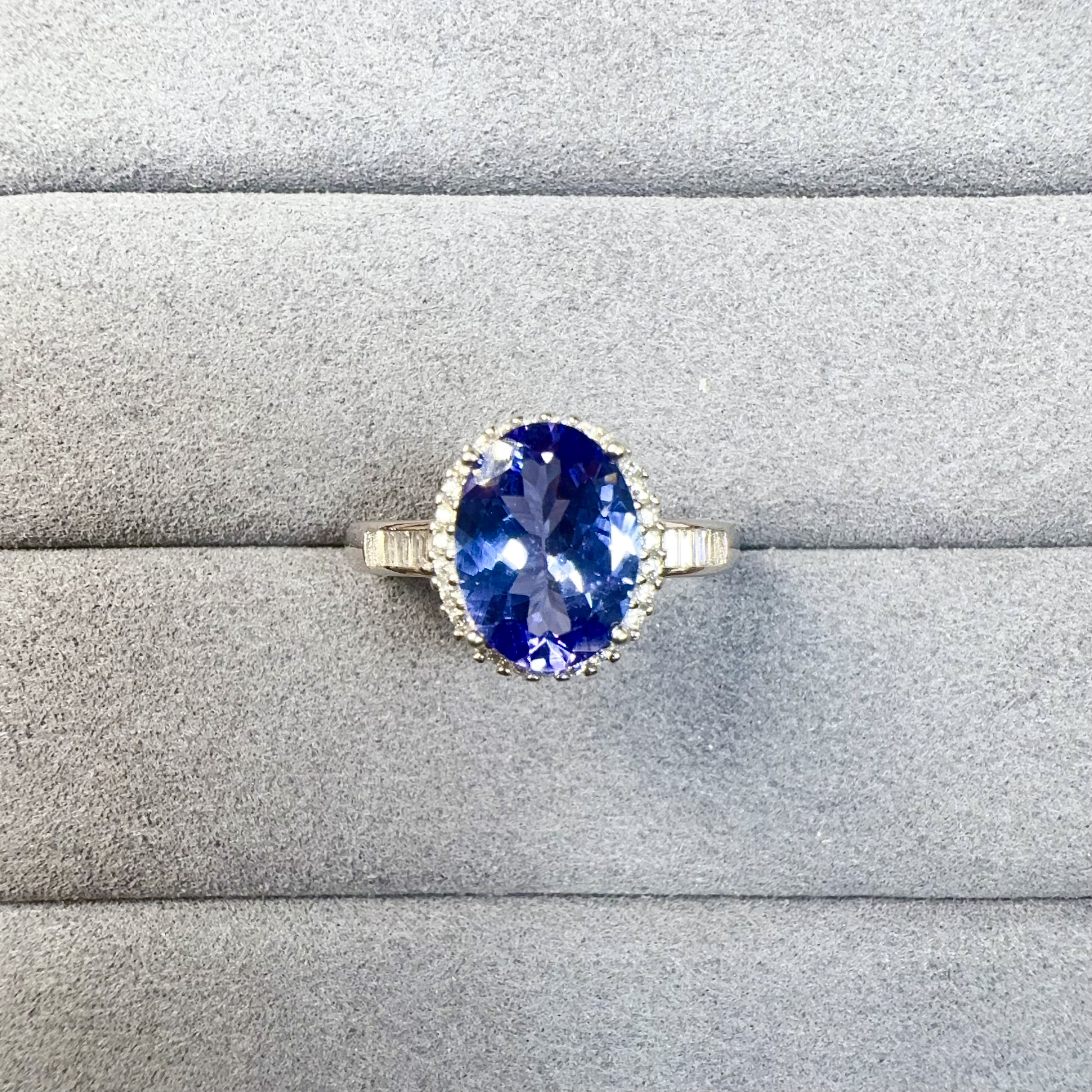 天然坦桑石戒指银S925镶嵌坦桑石戒指