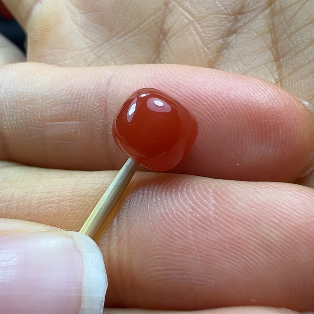 南红玛瑙珠子未镶嵌镜*