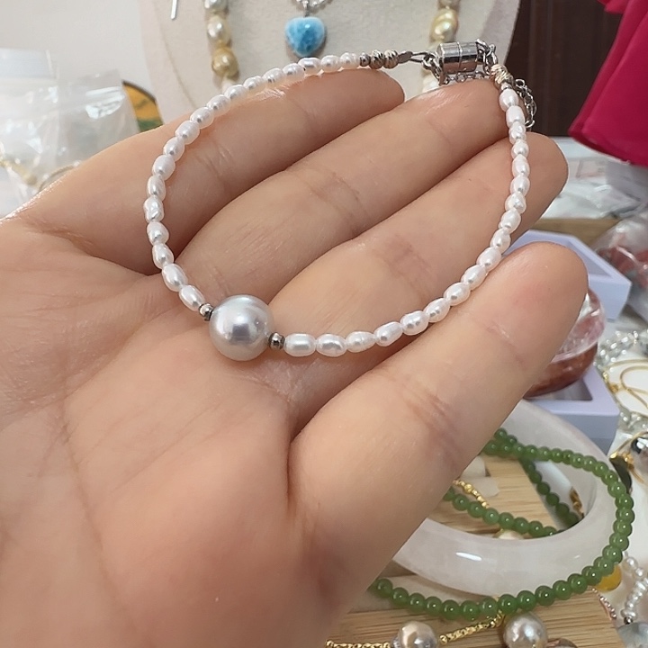 街***园海水珍珠未镶嵌手绳7.9加真多麻有生长纹设计款