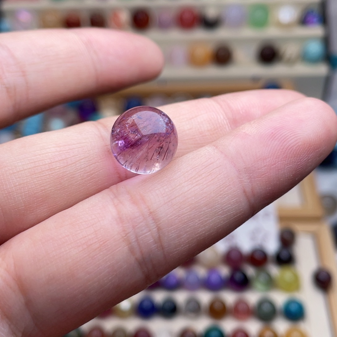 麗***未镶嵌托帕石珠宝奇石