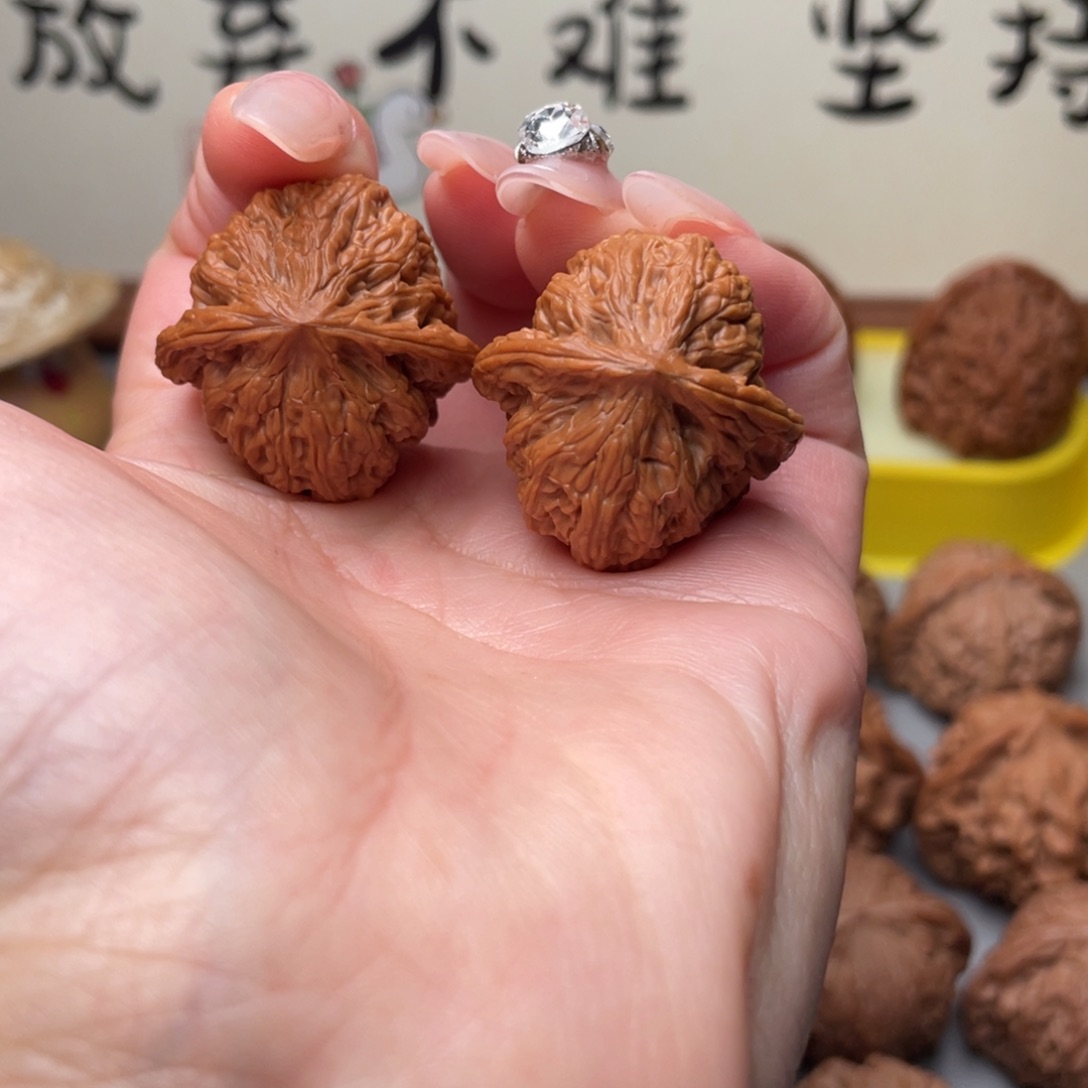 芝***油文玩核桃密纹29尺