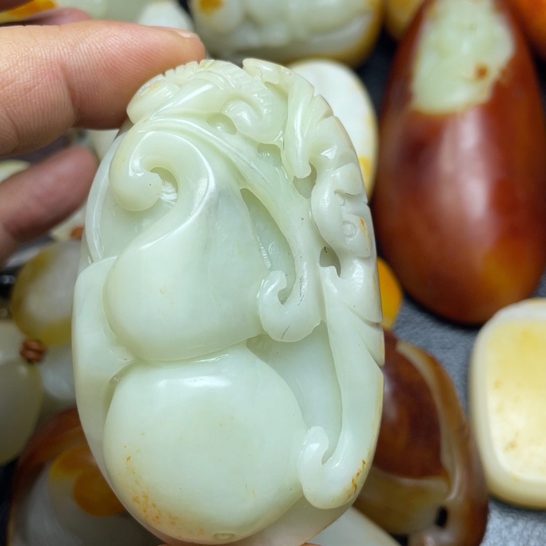 和田玉未镶嵌挂件