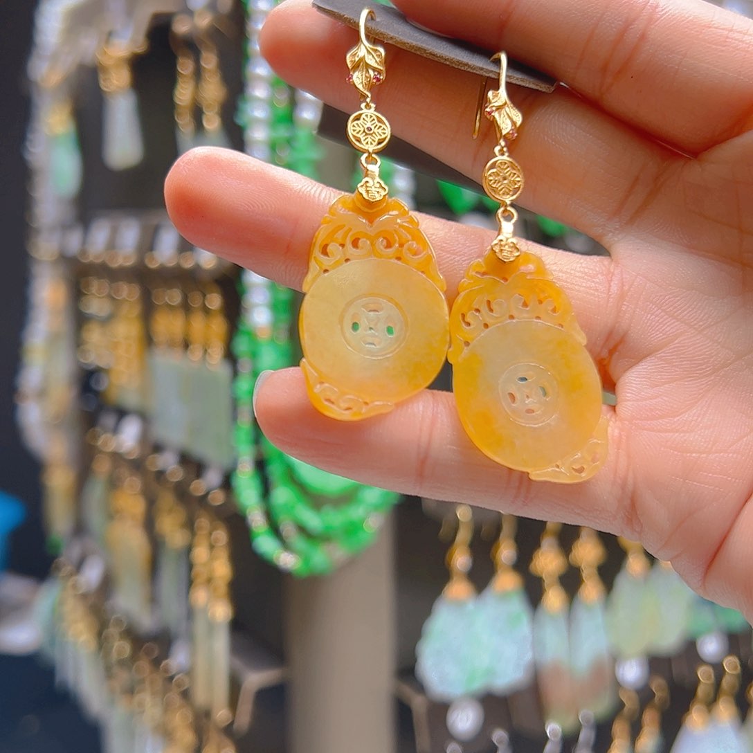 未镶嵌翡翠耳饰翡翠