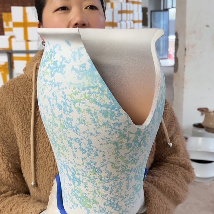 瑕疵高31口19花盆