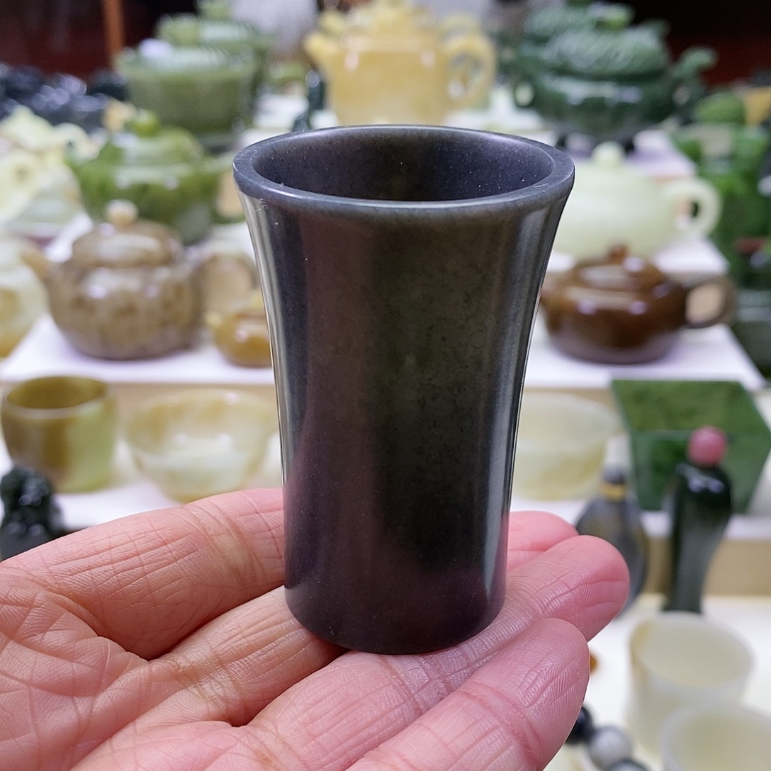 和田玉茶杯未镶嵌