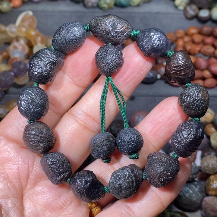 未镶嵌玛瑙/玉髓珠宝奇石