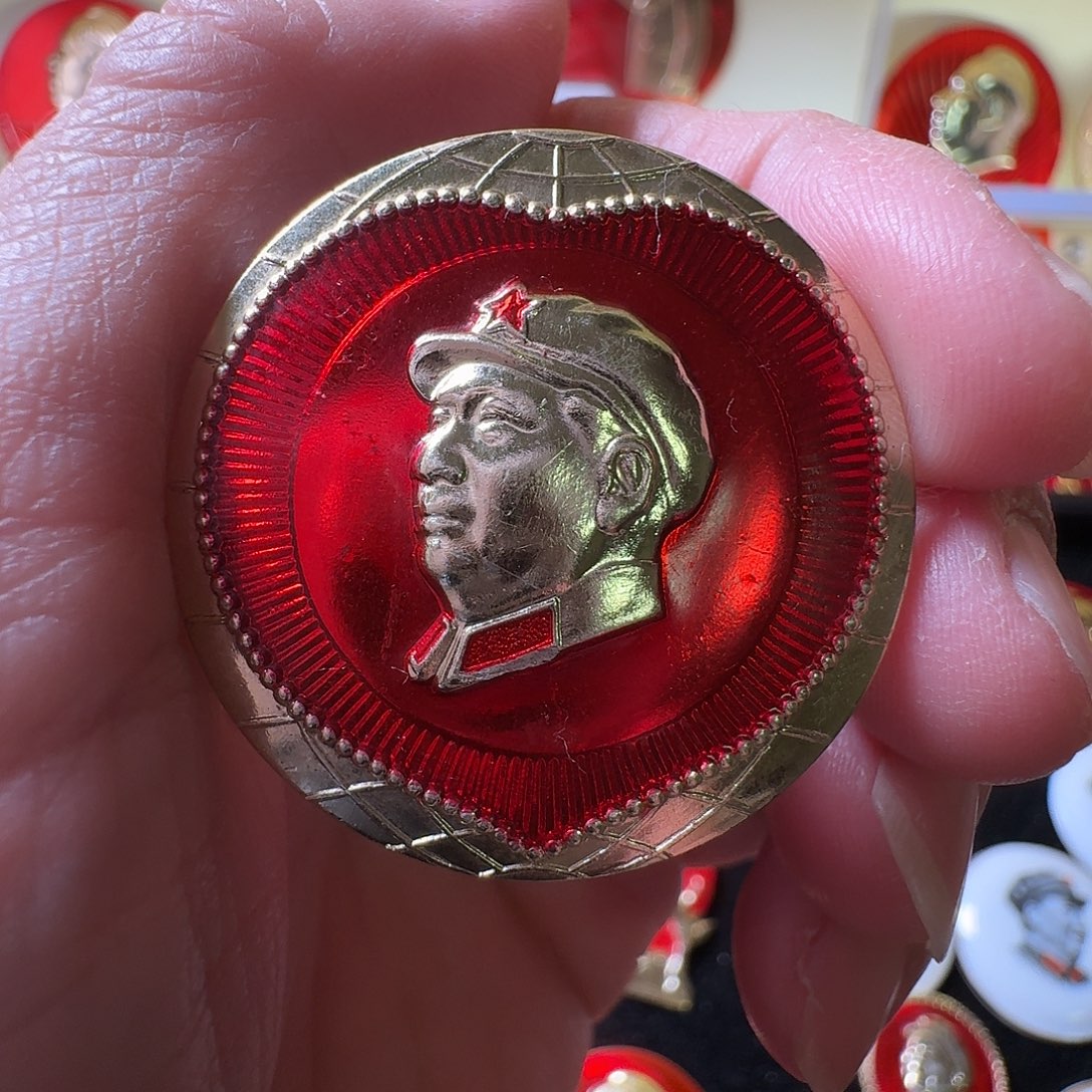 义***乀铝徽章一枚给老铁……