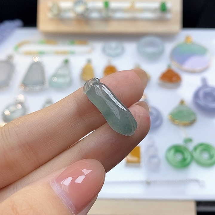 吊坠(不含链)未镶嵌翡翠玉兰花