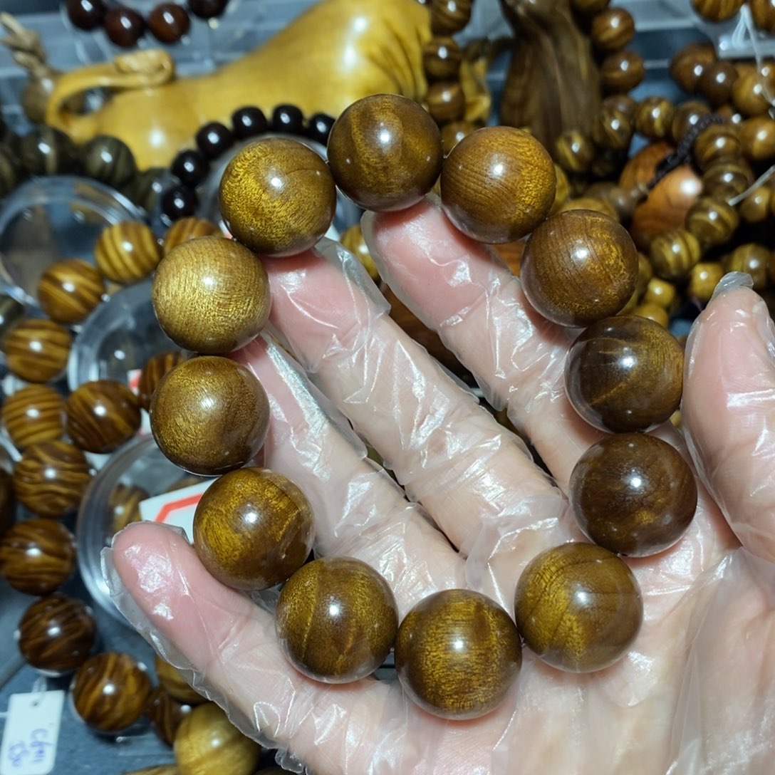 金丝楠木雕工艺品20