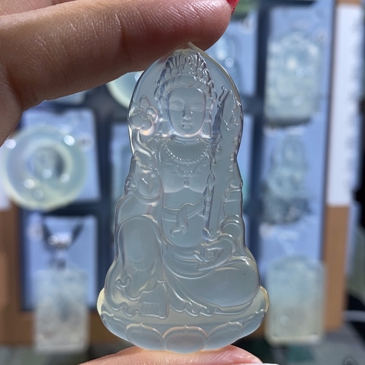 听***云岫玉未镶嵌颈饰吊坠