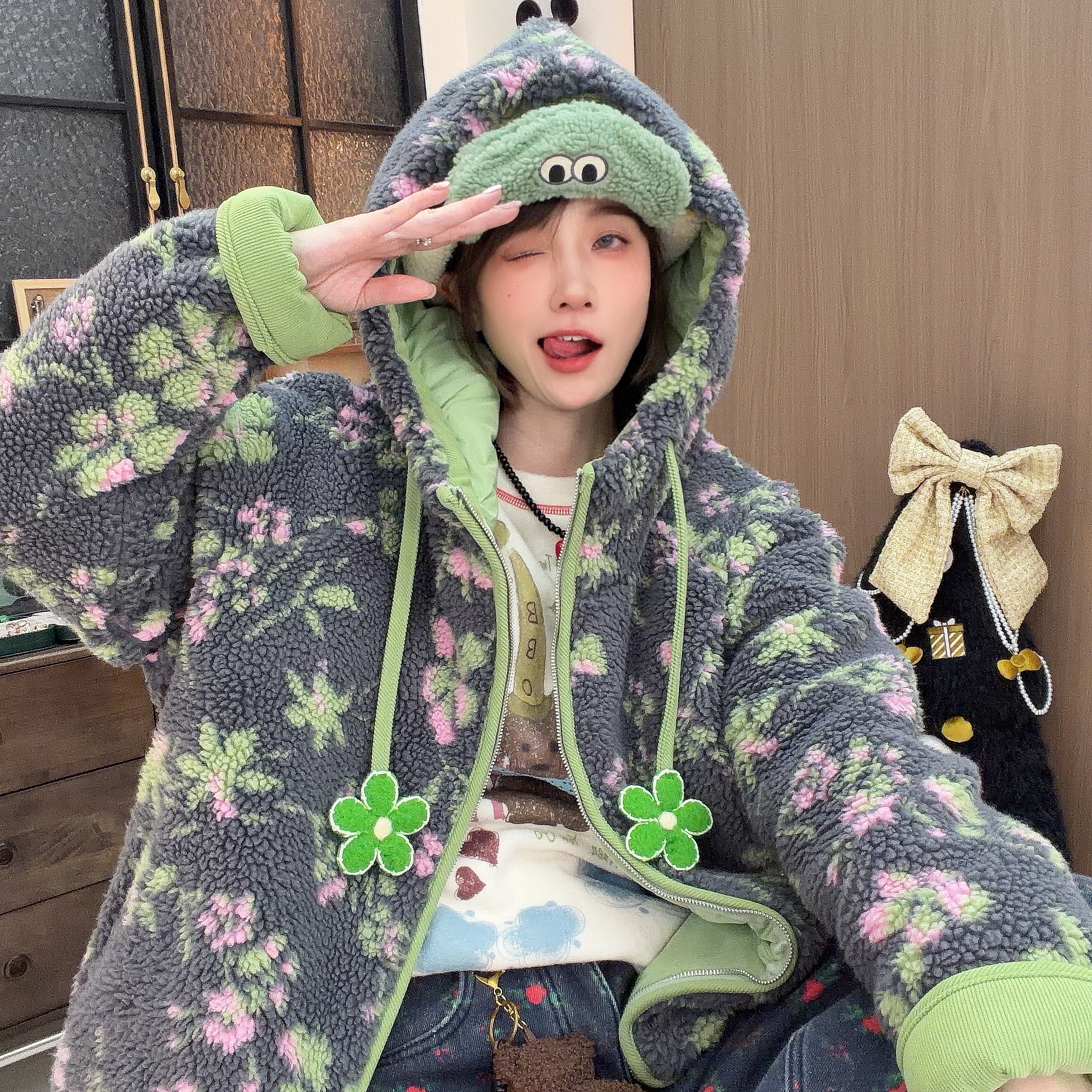 Apr.【梦里花落】冬季加厚保暖复古花朵设计感韩版夹棉外套ST654