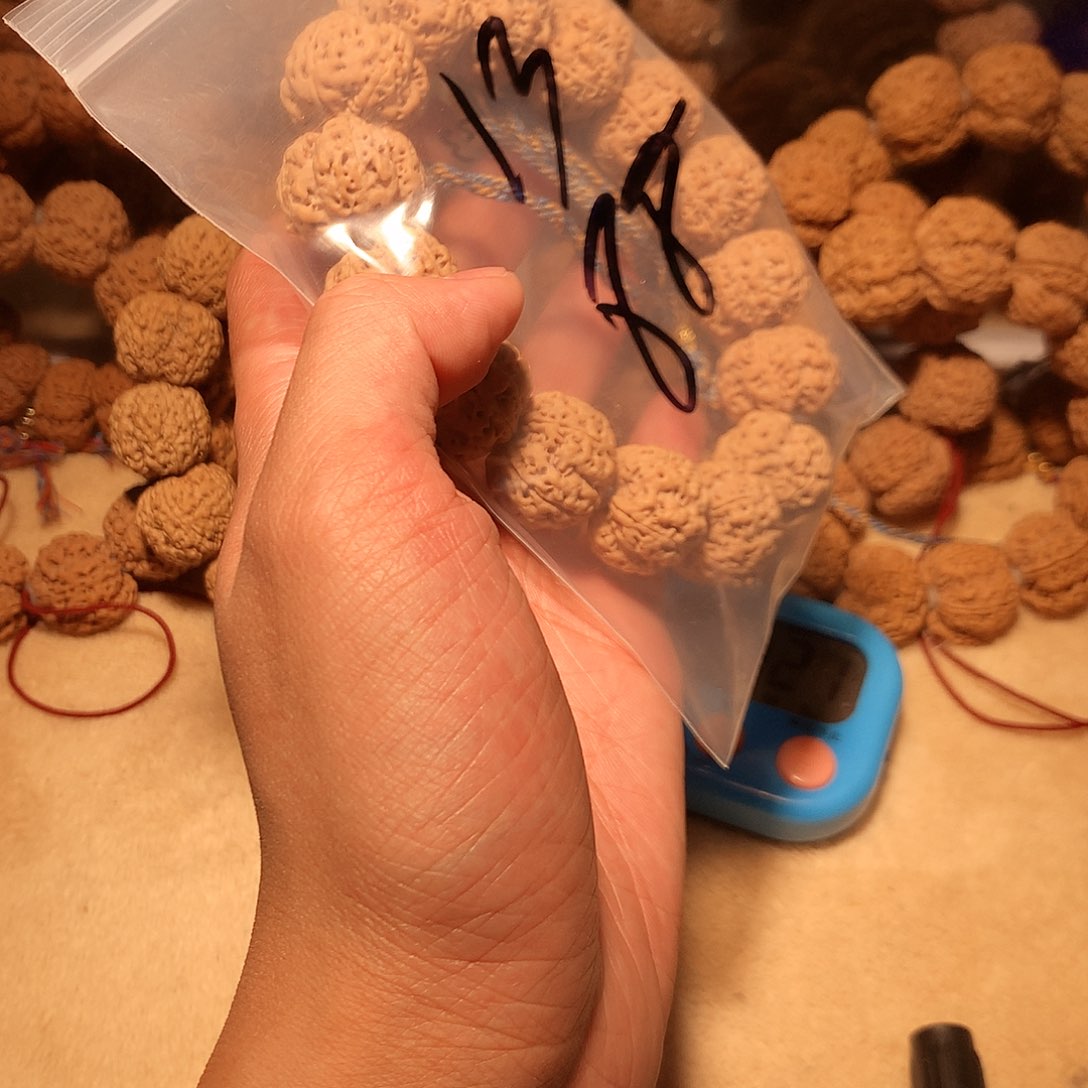 金刚菩提手串悲***?13。      