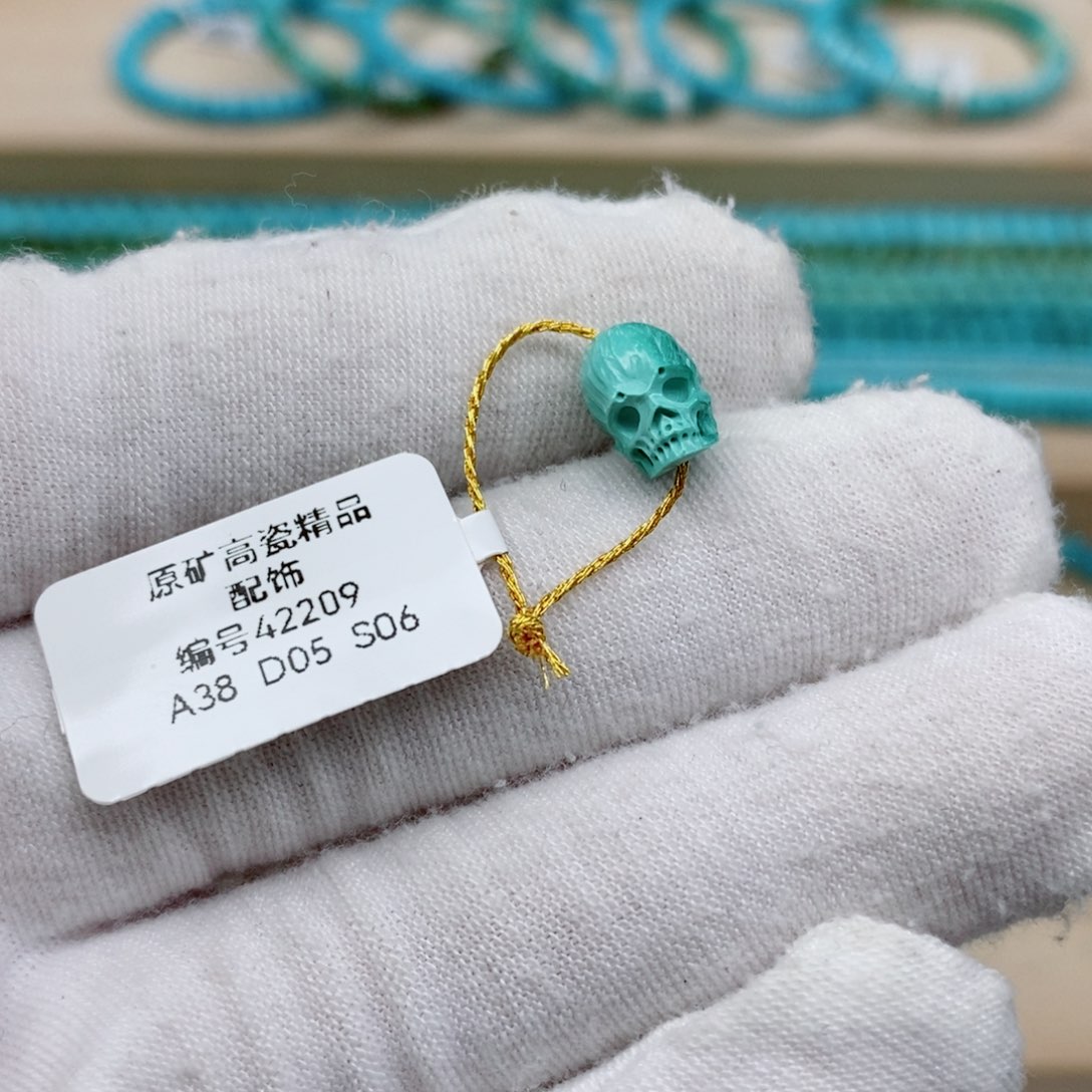 未镶嵌绿松石珠宝奇石