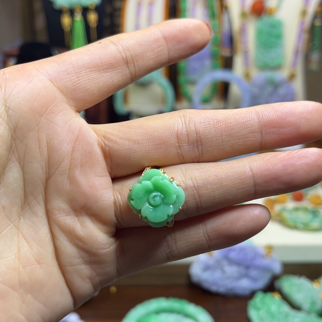 翡翠未镶嵌颈饰天然翡翠