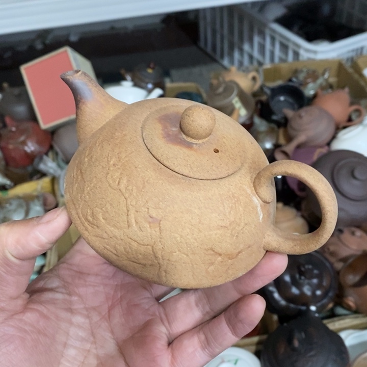 陶瓷艺术品及陶瓷壶