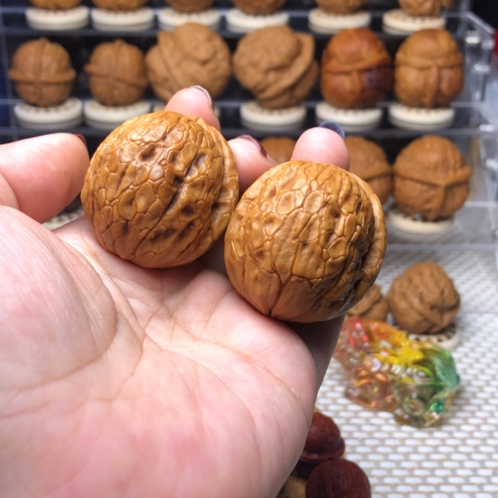 方***界文玩核桃把件100金龟玉甲