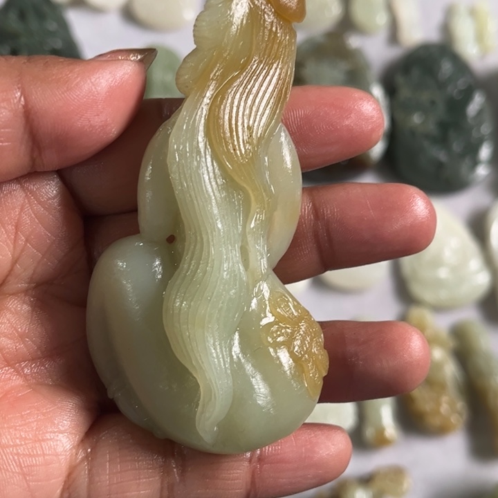 和田玉颈饰未镶嵌