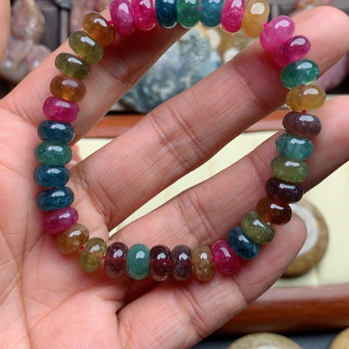 硅化珊瑚（珊瑚玉）颈饰未镶嵌