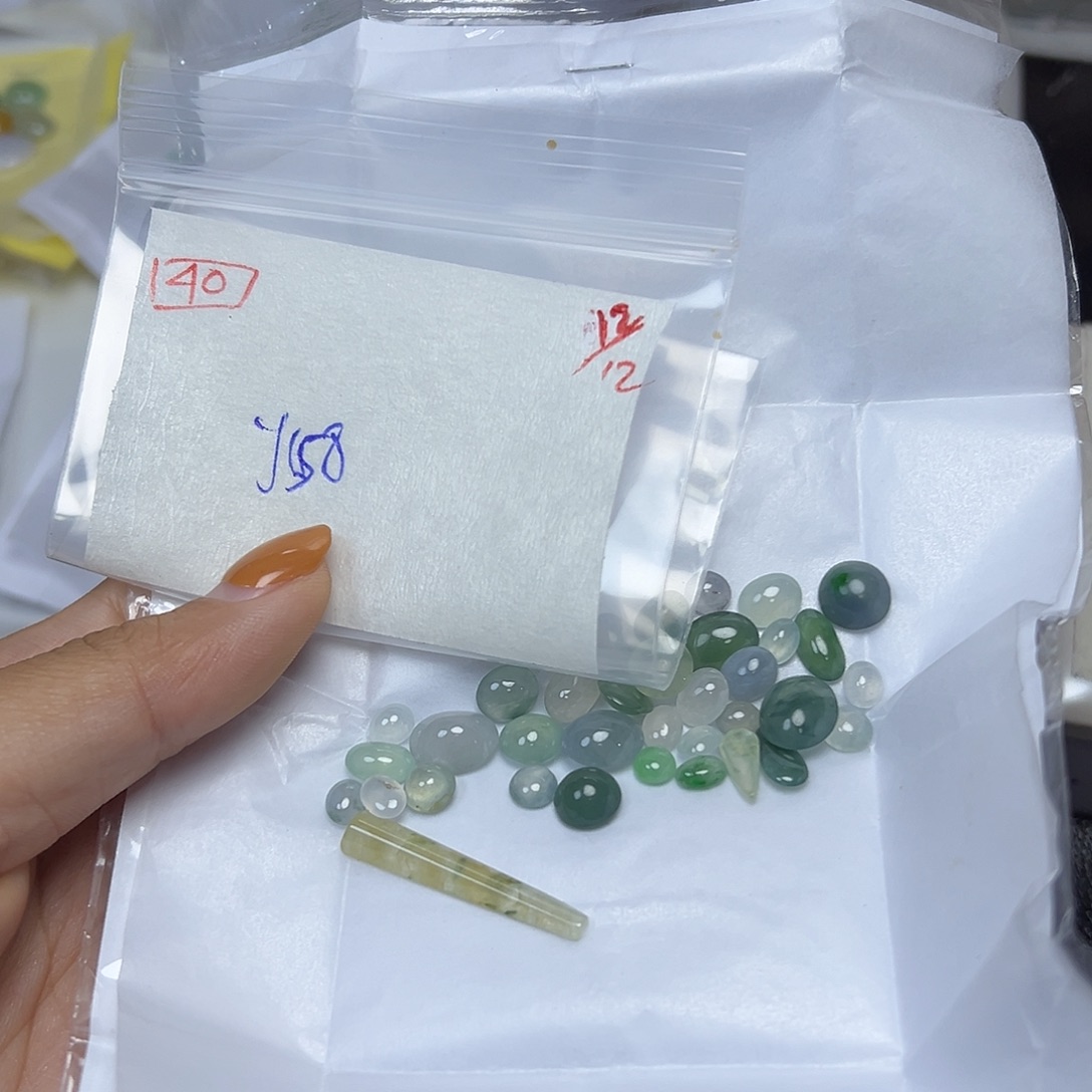 定制翡翠未镶嵌翡翠