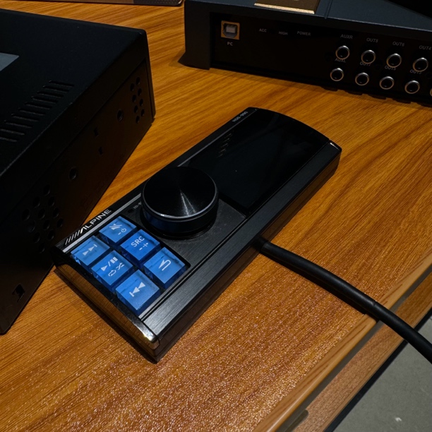 阿尔派小F、990无损HIFI播放器、展机