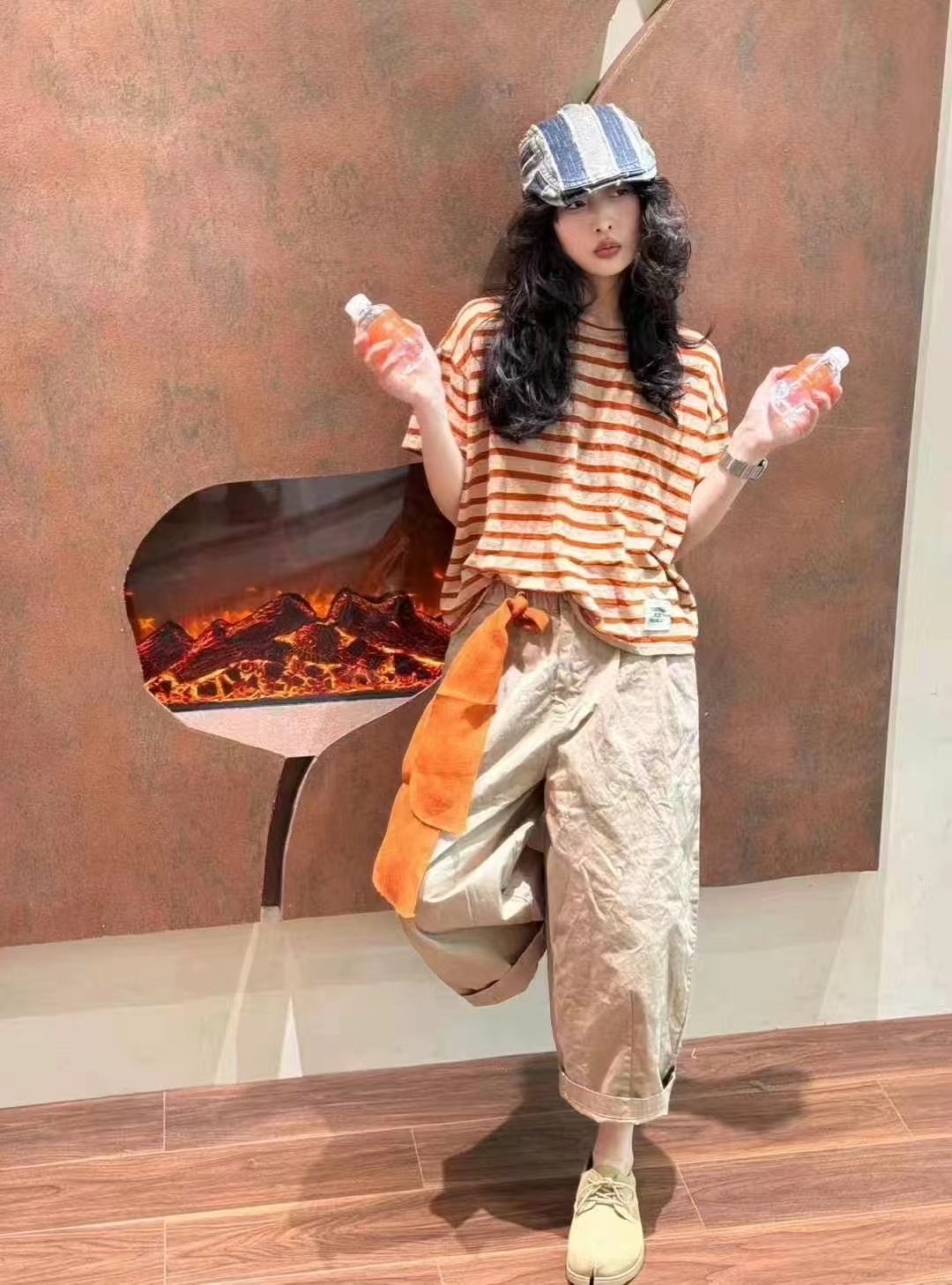 春春衣库条纹圆领常规吸汗短袖宽松型T恤休闲时尚韩版T恤女