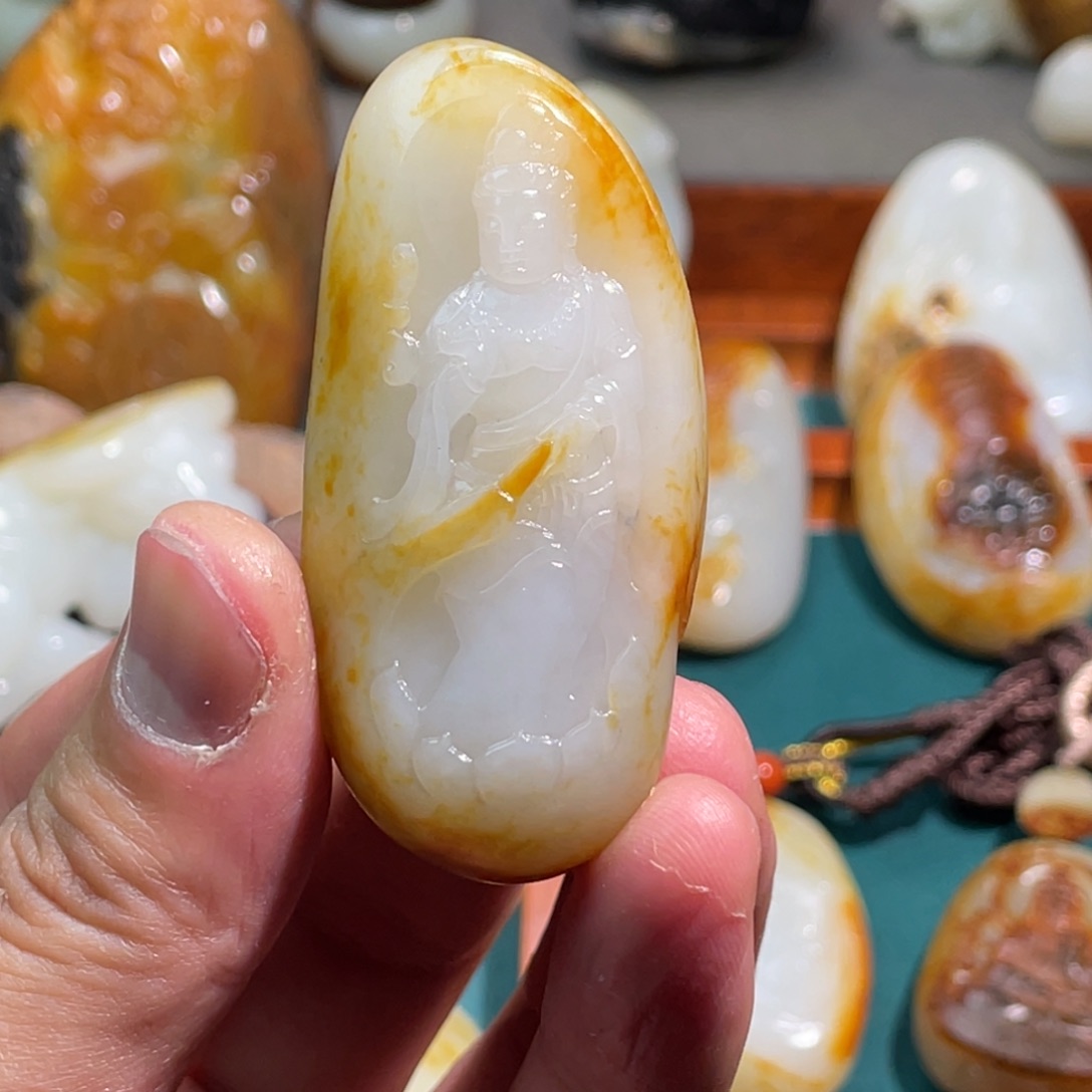 和田玉未镶嵌颈饰