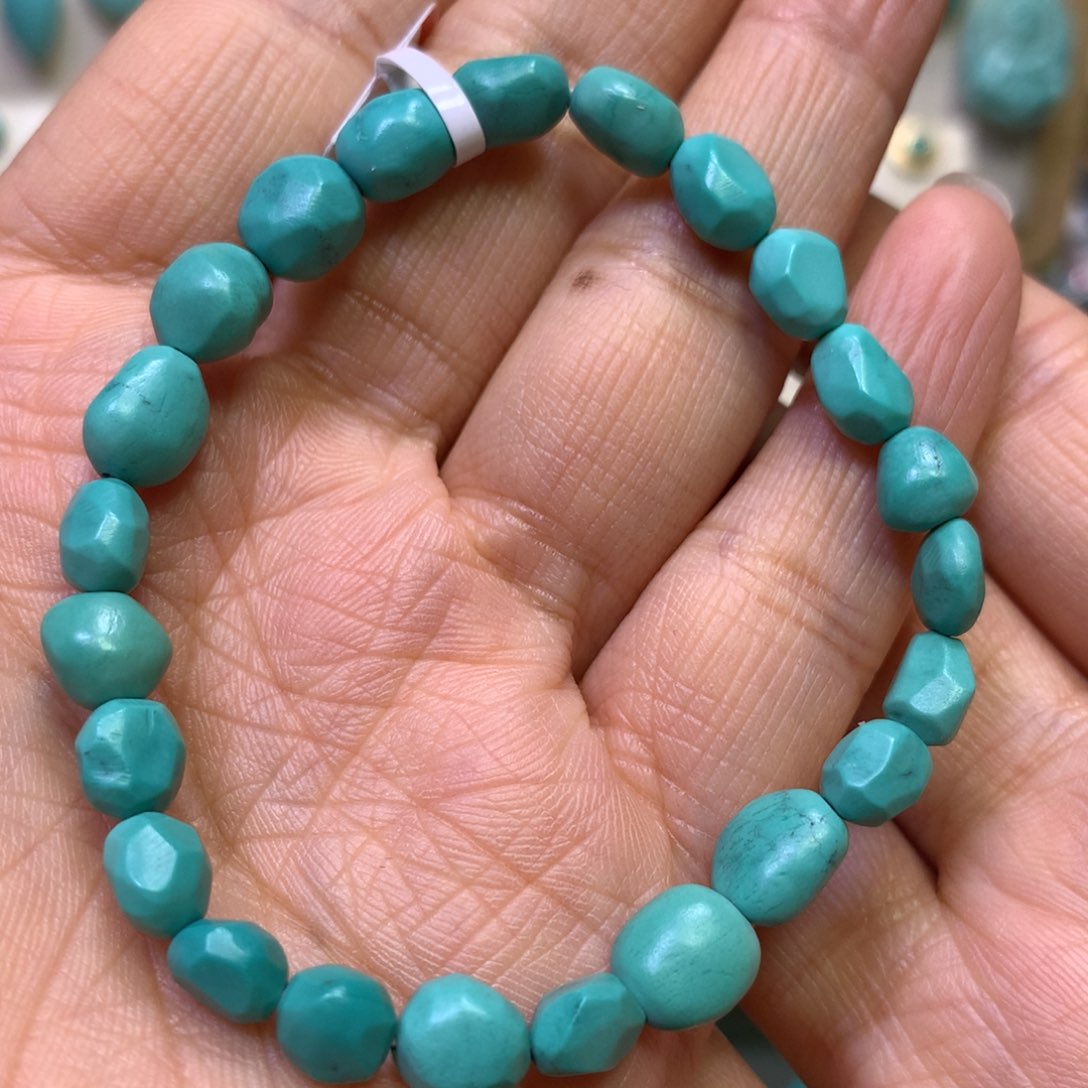 绿松石手串未镶嵌