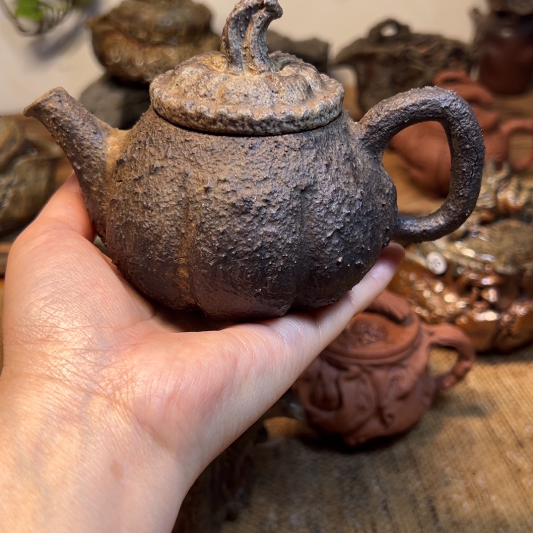 《***姚柴烧手捏南瓜正把壶